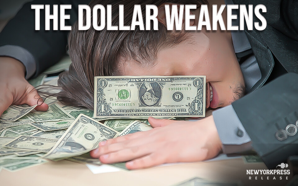 The dollar weakens as a deal to raise the US debt ceiling increases risk appetite.