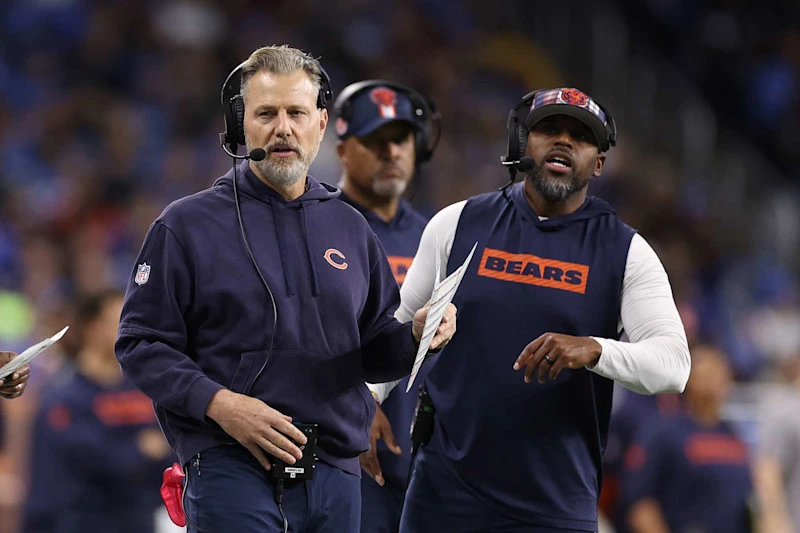 ‘The Right Way’ to Manage the Bears’ Clock During Eberflus